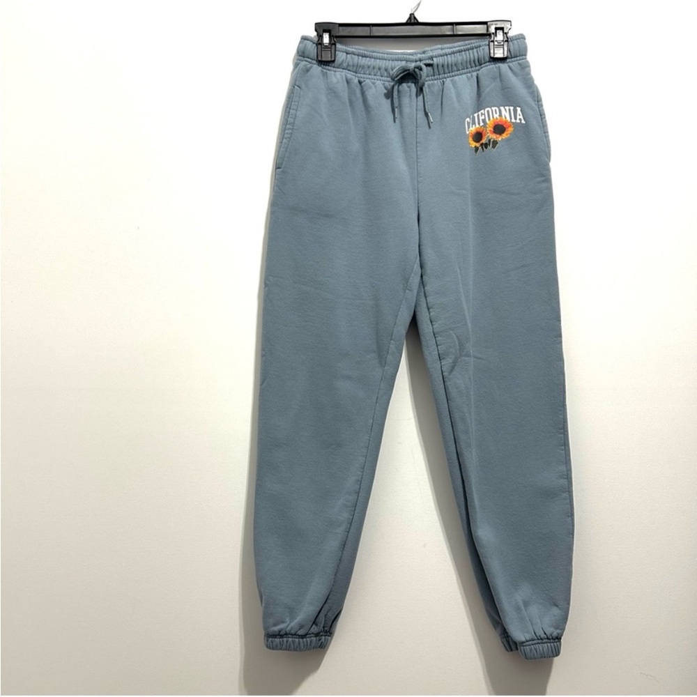 Mighty Fine Women’s Blue Pastel Sweatpants with California Graphic and Pockets